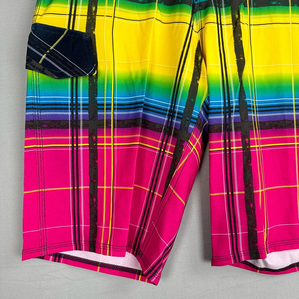 Quiksilver Men’s 30 Cypher Wonderland Board Shorts Stretch Cargo Plaid - Picture 5 of 11